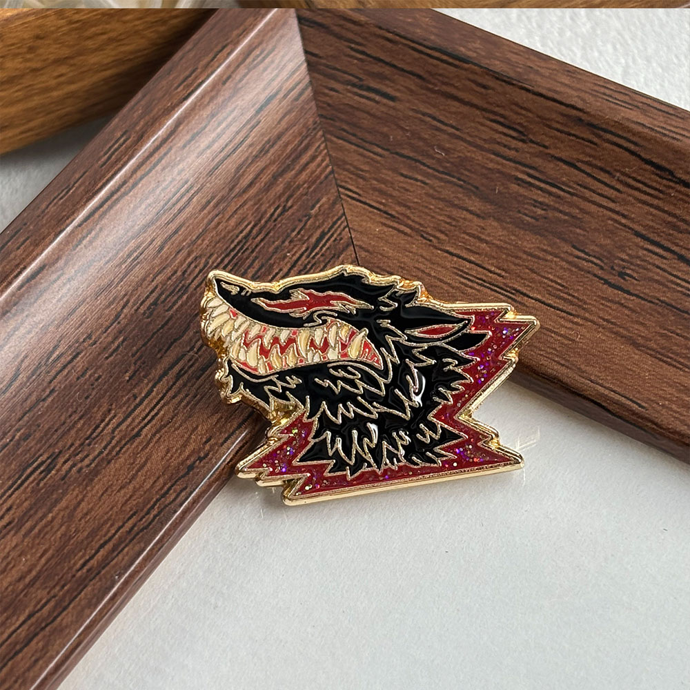 Vintage Collectible Clothing - Broche de Metal Lobo com Dentes,