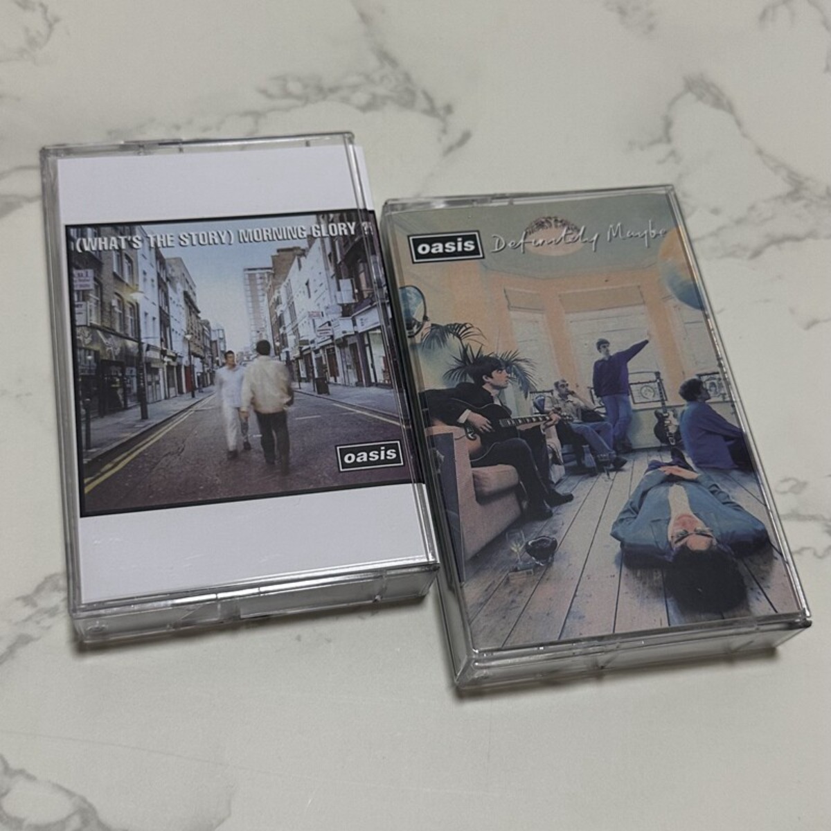Vintage Collectibles & More Llc Photos - Cassetes da Banda Britânica Oasis com