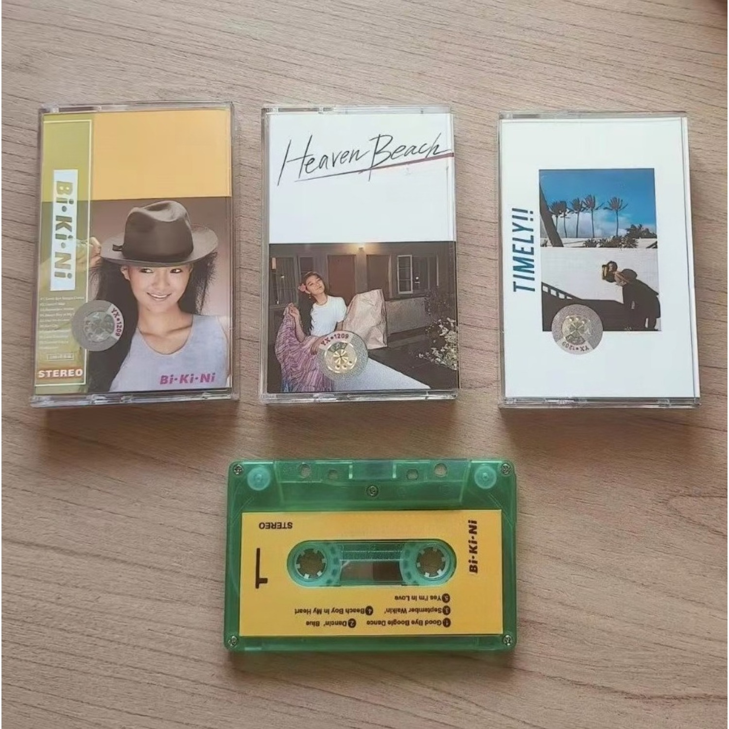 Cassete de Música Pop Urbana R - Vintage Collectibles & More Llc Photos avaliação e preço